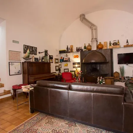 Κατάλυμα σε φάρμα Lupara *